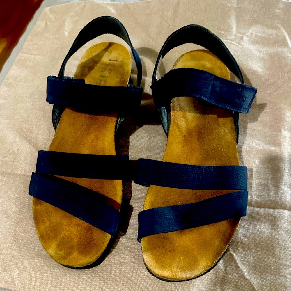 Naot navy blue sandal size 42 women’s 11